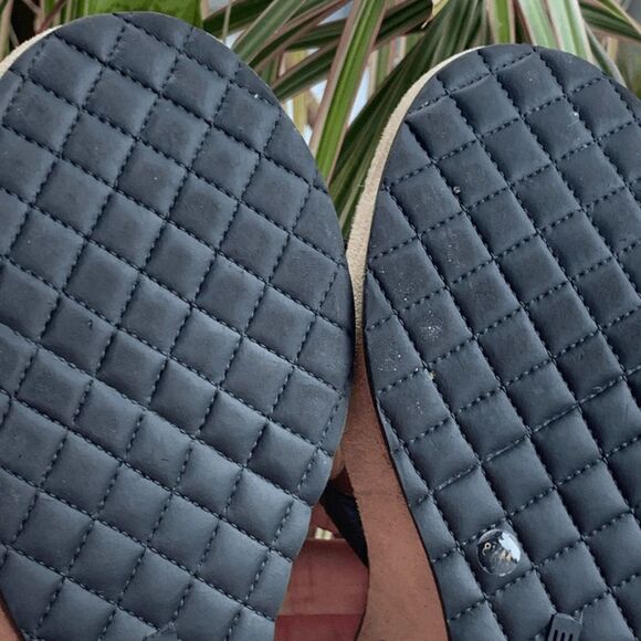 Aubrey Brooke Women's Perforated Ankle Strappy Wedge Sandals Black Size 8.5 - Picture 7 of 14